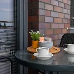 Przestronny Z Balkonem - Przy Porcie - By Renters Apartamento