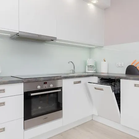 Apartment Przestronny Z Balkonem - Przy Porcie - By Renters Swinoujscie