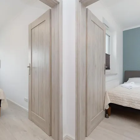 Apartment Przestronny Z Balkonem - Przy Porcie - By Renters Swinoujscie