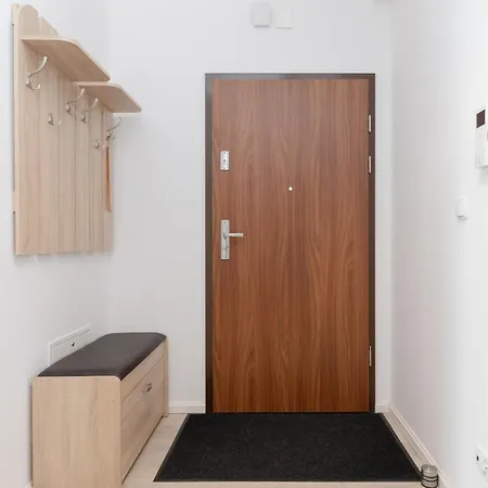 Przestronny Z Balkonem - Przy Porcie - By Renters Apartment Swinoujscie